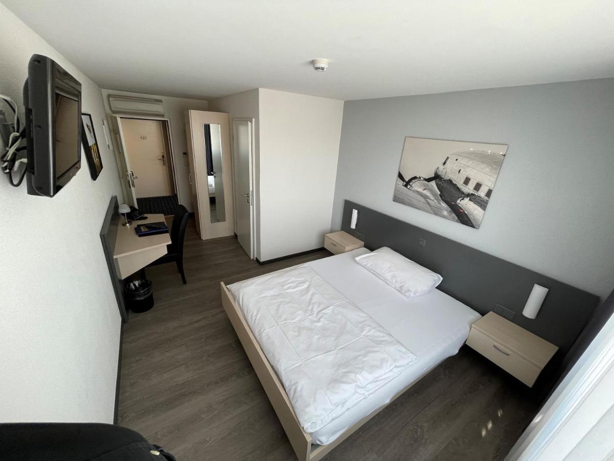Airporthotel Grenchen Exteriör bild