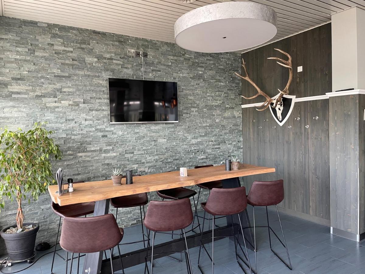 Airporthotel Grenchen Exteriör bild