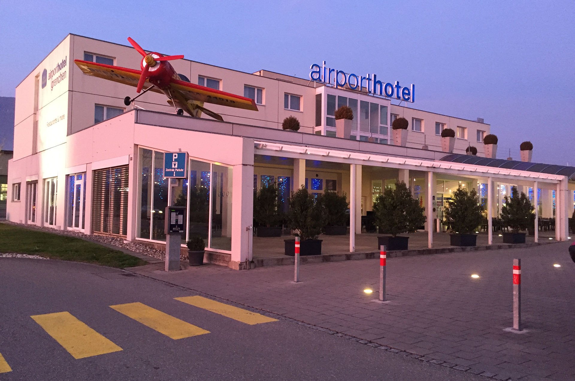 Airporthotel Grenchen Exteriör bild