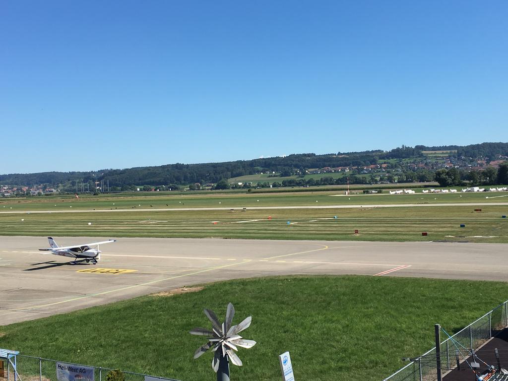 Airporthotel Grenchen Exteriör bild