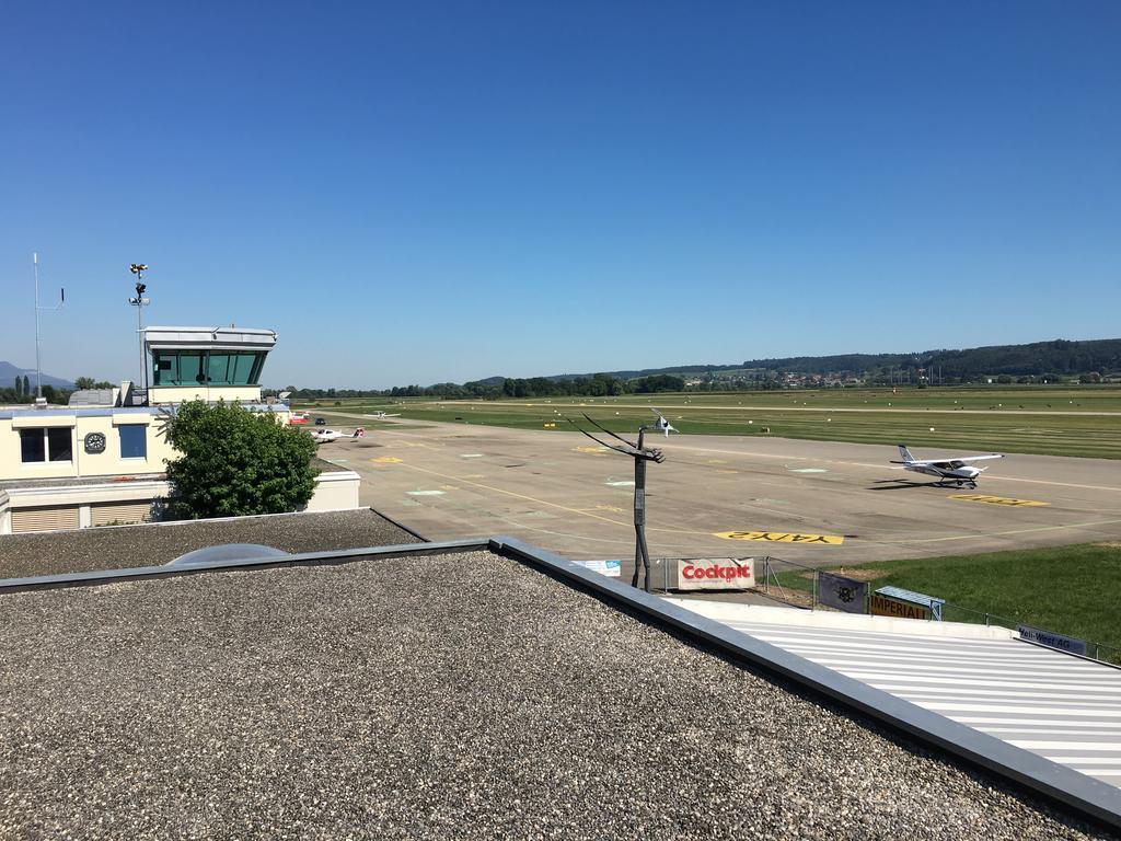 Airporthotel Grenchen Exteriör bild