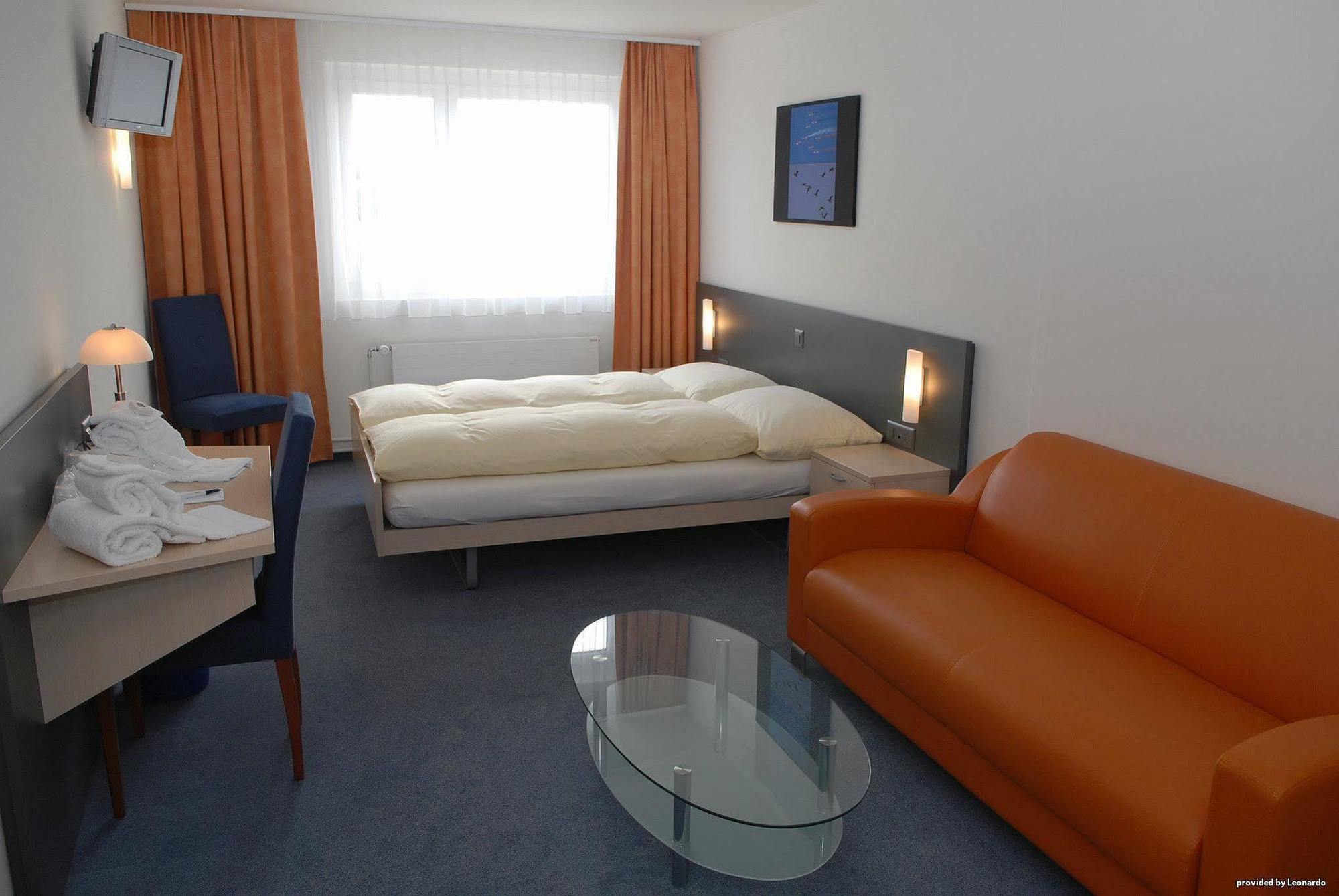 Airporthotel Grenchen Exteriör bild